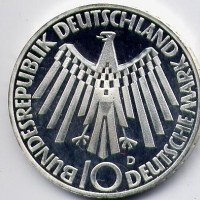 Germania, Rep. Federale (dal 1949): 10 marchi 1972-D "Olimpiadi di Monaco- spirale simbolica" (KM#134.1)