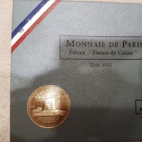 Francia, Quinta Repubblica (dal 1959): serie zecca completa 1968, 8 pezzi nella confezione ufficiale con scatola, busta e foglietto descrittivo