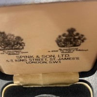 Seychelles: 25 rupie 1977 "Silver Jubilee" (KM#38), grammi 28.78. In confezione originale, capsula con qualche segno ed un colpetto al bordo