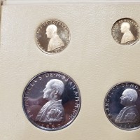 Malta, Sovrano Militare Ordine di Malta: proof set 1969, nel cartoncino originale. piccolo difetto di conio al D/ del 10 scudi