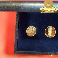 Repubblica: tre medaglie copia delle prime lire del 1946, opus Numismatica Investments, Milano. In elegante astuccio con garanzia di autenticità