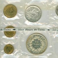 Francia, Quinta Repubblica (dal 1959): serie zecca 1969, 8 pezzi nella confezione ufficiale con scatola, busta e foglietto descrittivo. Strappetto sul cartone esterno