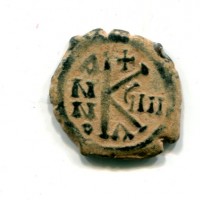 Maurizio Tiberio (582-602 d.C.): 1/2 follis, zecca di Costantinopoli, anno 9° (Sear,120#497)