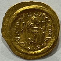 Giustiniano I (527-565 d.C.): tremisse (Sear#145), grammi 1.51, mm 18
