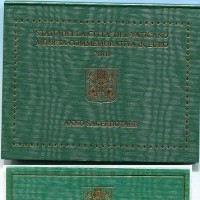 Vaticano 2010: 2 euro commemorativi "Anno sacerdotale", in confezione originale zecca