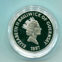 Guernsey, Elisabetta II (1952-2022): 5 pound 1997 "Anniversario Nozze D'Oro della Regina Elisabetta II" (KM#195a)