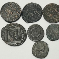 Impero Romano: lotto di 7 monete III-IV secolo in bassa qualità da classificare (notati Claudio II, Massenzio, Costanzo II, Costantino II)