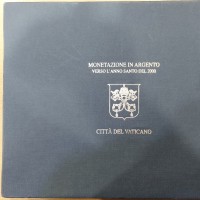Vaticano, Giovanni Paolo II (1978-2005): serie zecca "Monetazione in argento verso l'Anno santo del 2000", 12 pezzi emessi dal 1995 al 2000 nella confezione originale. Alto valore di catalogo