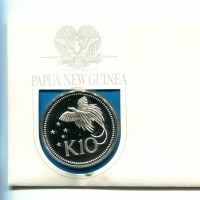 Papua Nuova Guinea: 10 klna 1975 "Uccello del Paradiso" (KM#8), in busta filatelico-numismatica