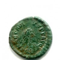 Arcadio (383-408 d.C.): Ae IV "VICTORIA AVGGG" zecca di Siscia (RIC#39d), gr. 0,93, incrostazioni
