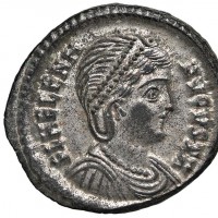 Elena (+330-335 d.C.): follis "SECVRITAS REIPVBLICAE" zecca di Cizico (RIC,VII#28), grammi 3.48. Elevatissima conservazione con argentatura quai integra