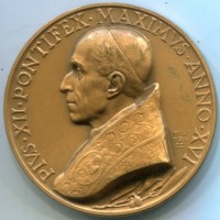 Pio XII (1939-1958): medaglia straordinaria 1954 "Anno Mariano"  (Cusumano/Modesti#227), opus Mistruzzi, diametro 44 mm.