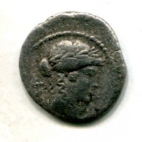 Claudia, P.Clodius M.F. Turrinus (42 a.C.): denario (RRC #494/23)