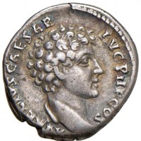 Marco Aurelio (161-180 d.C.): denario coniato da cesare sotto Antonino Pio "HONOS" (Cohen#236), grammi 3.37. Bellissimo ritratto