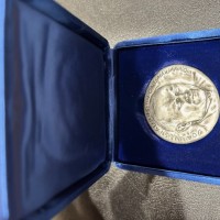Giovanni paolo II (1978-2005): medaglia annuale 1980-III, opus: Pericle Fazzini, mm 44, grammi 29.98. Nella confezione originale