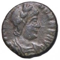 Teodora (337-340 d.C.): AE4 "PIETAS ROMANA" zecca di Treviri (RIC#65), grammi 1,99