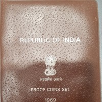 India, Repubblica (dal 1950): Proof set 1969 "100° anniversario Gandhi"(KM#PS7), monete un po' ossidate