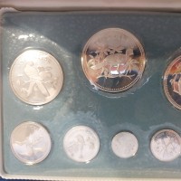 Belize: serie zecca 1974-Proof, 9 pezzi tutti in argento (peso 102.79 gr) in confezione zecca con certificato (KM#PS2)