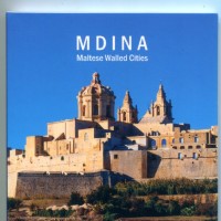Malta 2025: 2 euro commemorativi "Mdina", in blister ufficiale
