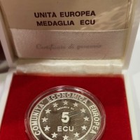Repubblica Italiana: medaglia 1993 "5 Ecu Comunità economica Europea", grammi 18, diametro 35mm, nella confezione originale IPZS con certificato
